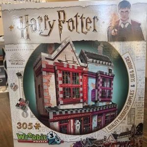 Harry Potter 3-D puzzle Diagon alley: Quidditch supplies & slug and jiggers